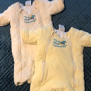 Lot 2x: Baby Merlin Magic Sleepsuit 6-9 month